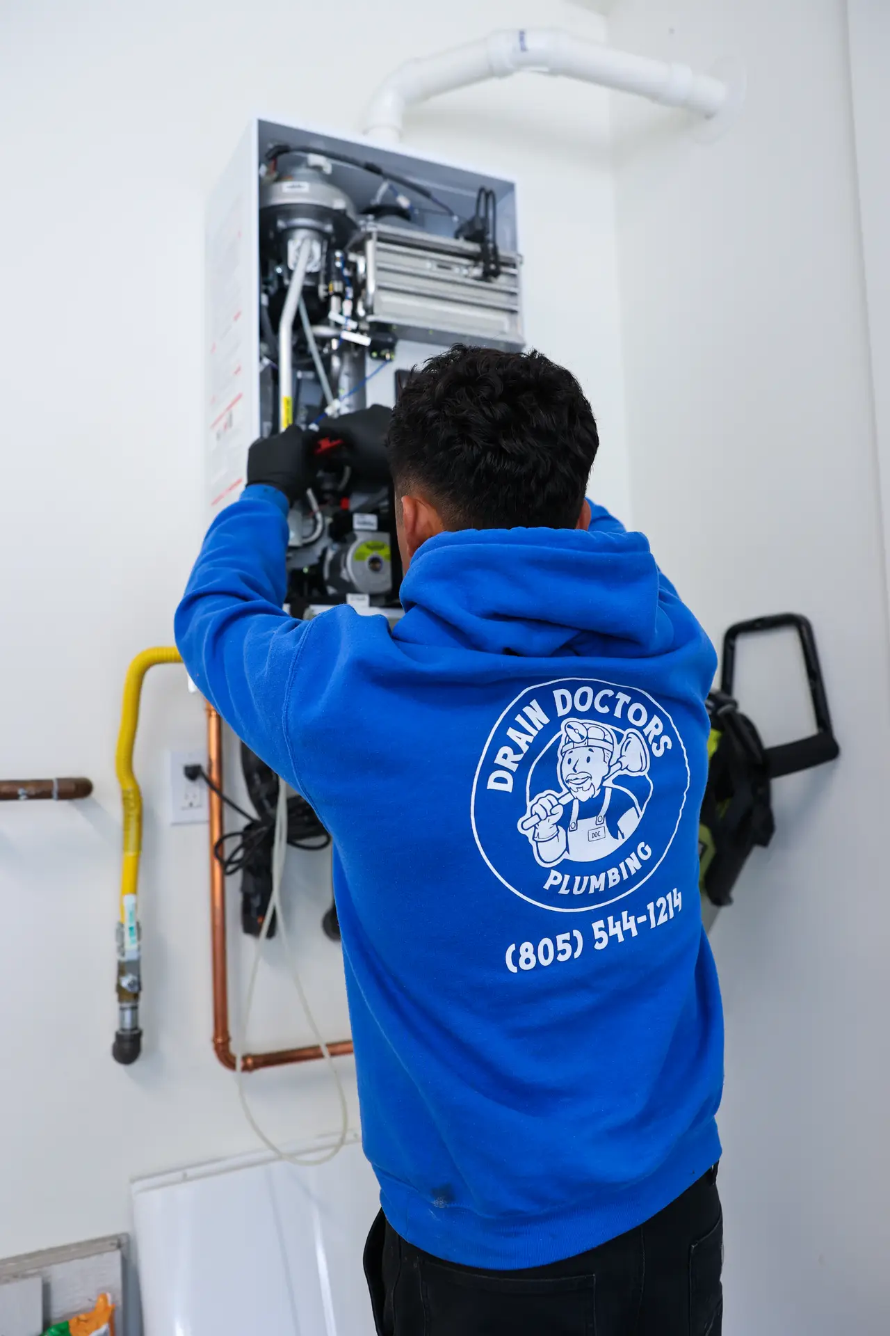 Water heater installation in Edna, CA