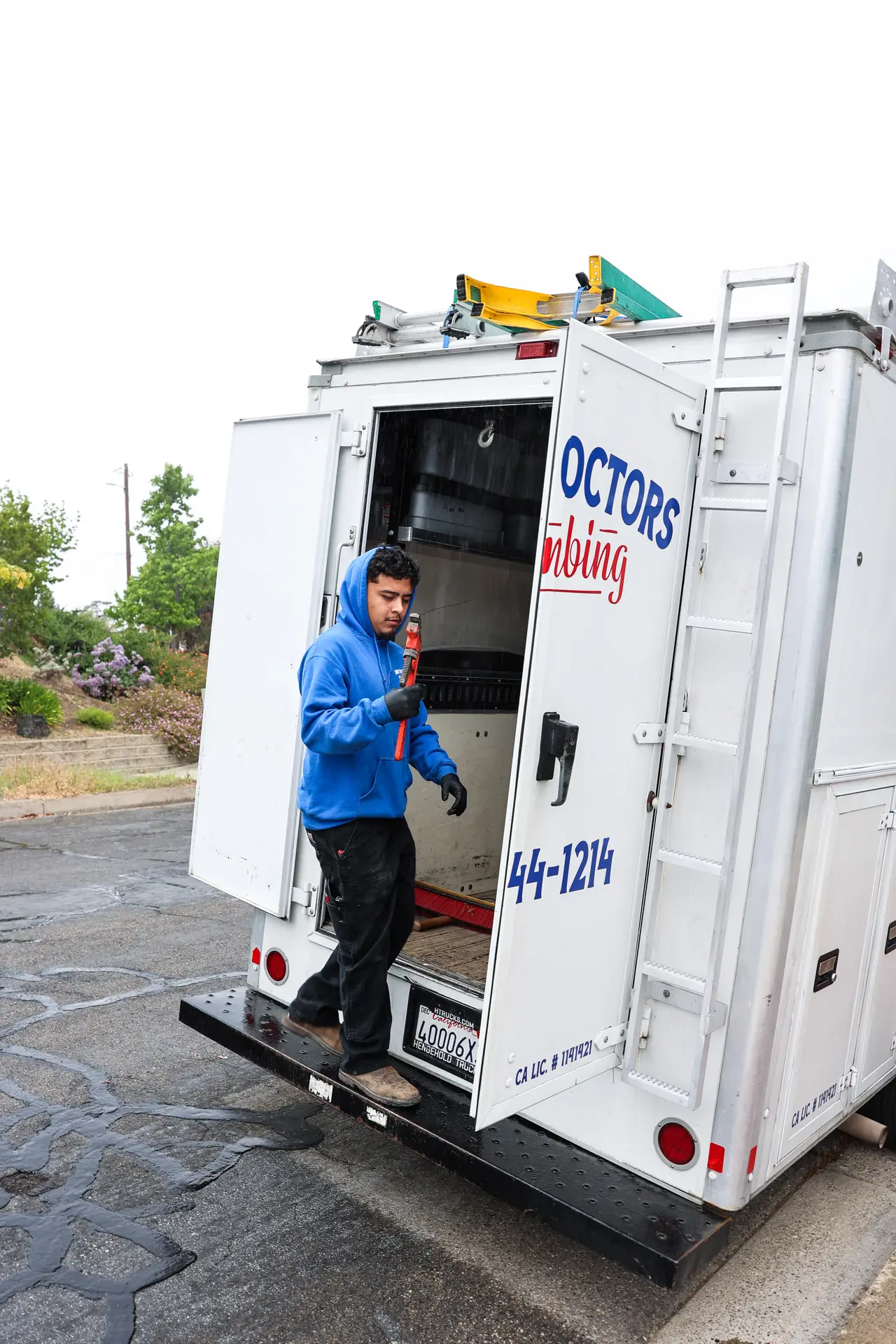 Drain Doctors Plumbing technician heading out to a job in Nipomo, CA