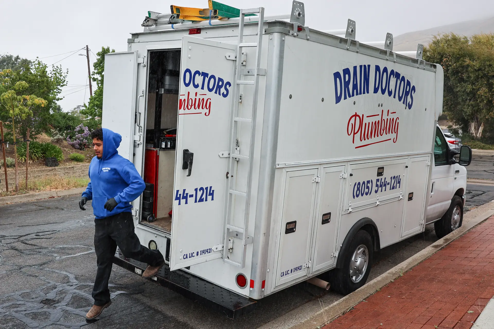 Drain Doctors Plumbing technician heading out to a job in Pismo Beach, CA